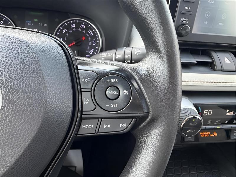 Toyota RAV4 XLE 2019