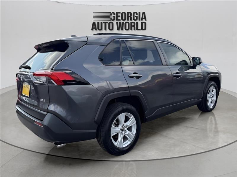 Toyota RAV4 XLE 2019