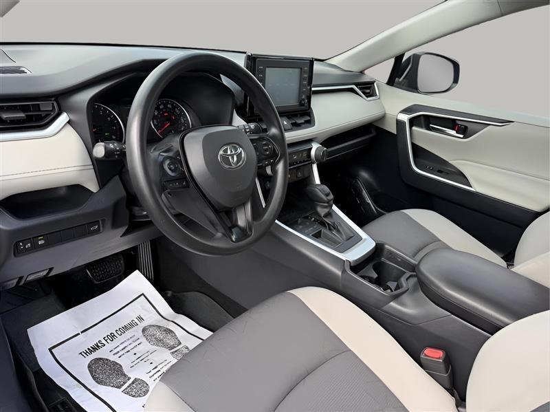 Toyota RAV4 XLE 2019