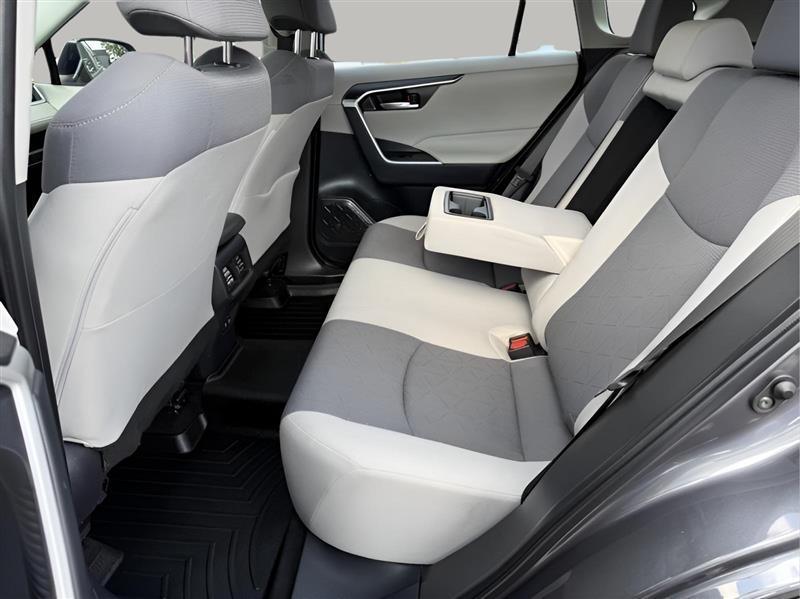Toyota RAV4 XLE 2019