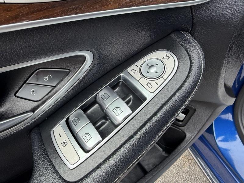 Mercedes-Benz C-Class C300 4MATIC Sedan 2020