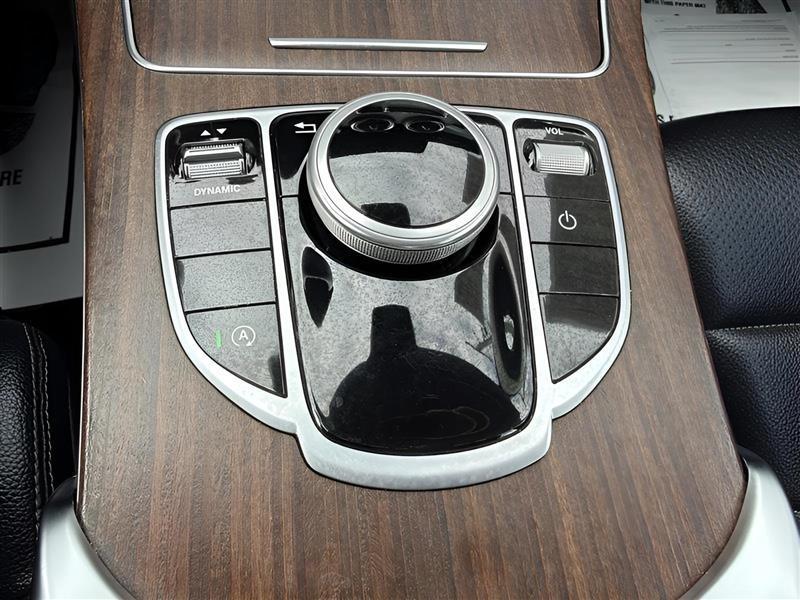 Mercedes-Benz C-Class C300 4MATIC Sedan 2020