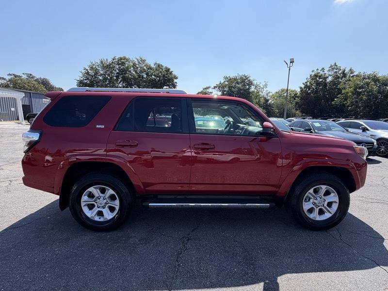 Toyota 4Runner SR5 4WD 2016