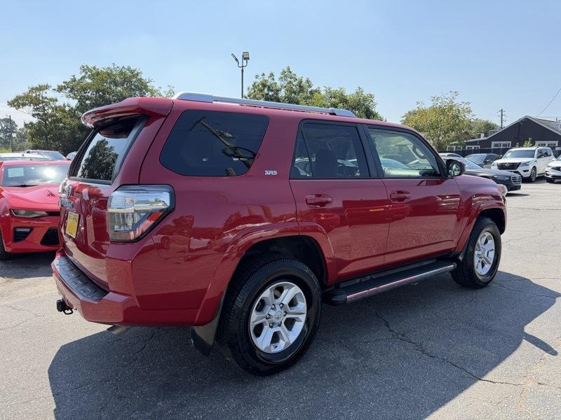 Toyota 4Runner SR5 4WD 2016