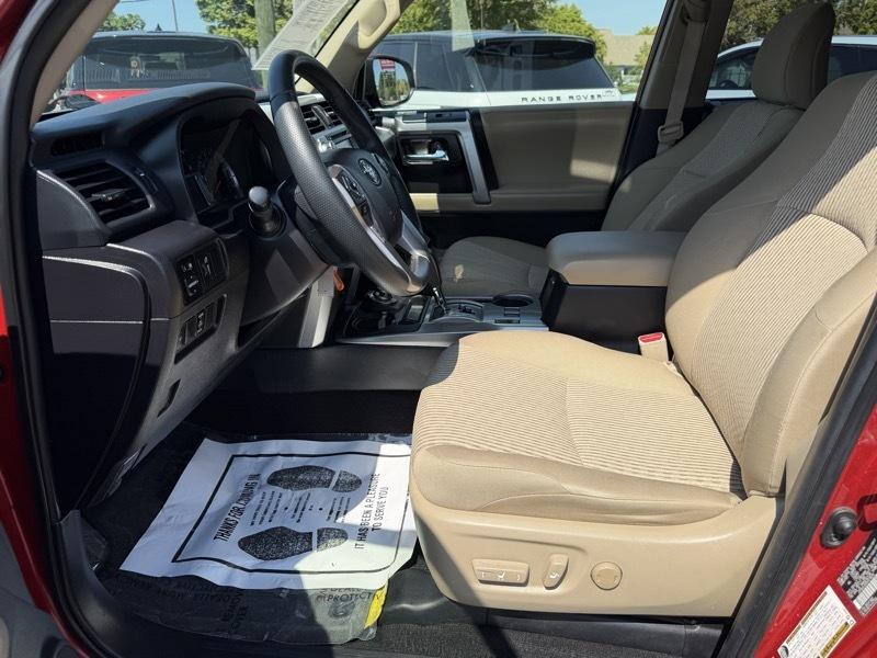 Toyota 4Runner SR5 4WD 2016