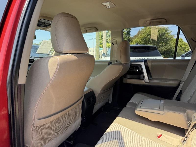 Toyota 4Runner SR5 4WD 2016