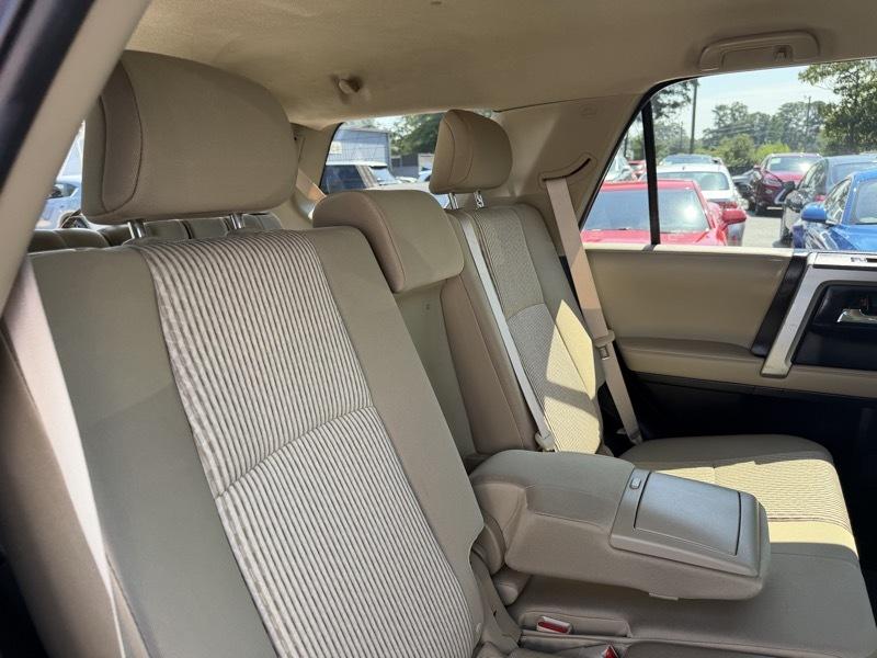 Toyota 4Runner SR5 4WD 2016