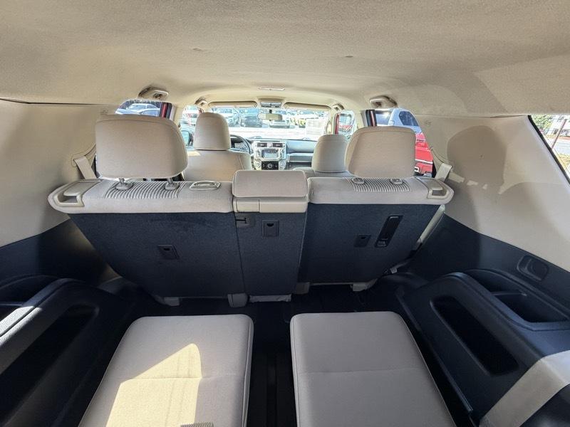 Toyota 4Runner SR5 4WD 2016