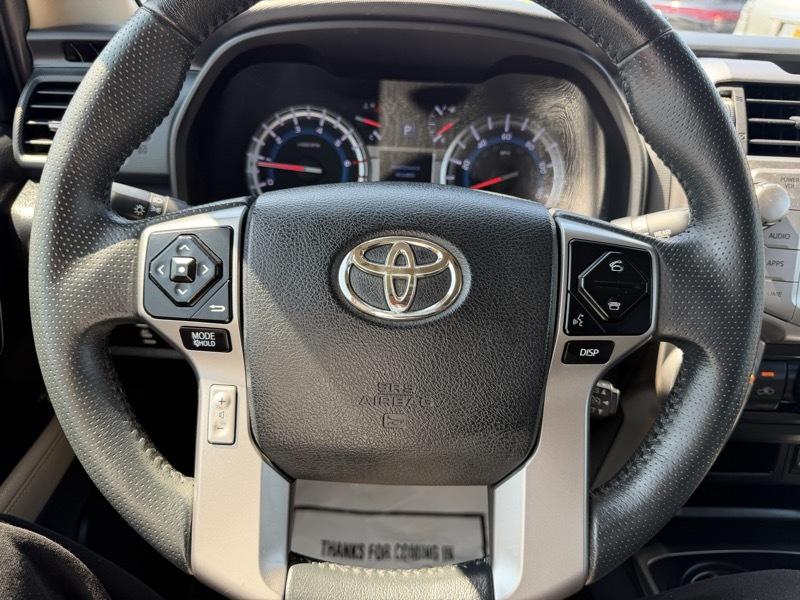 Toyota 4Runner SR5 4WD 2016