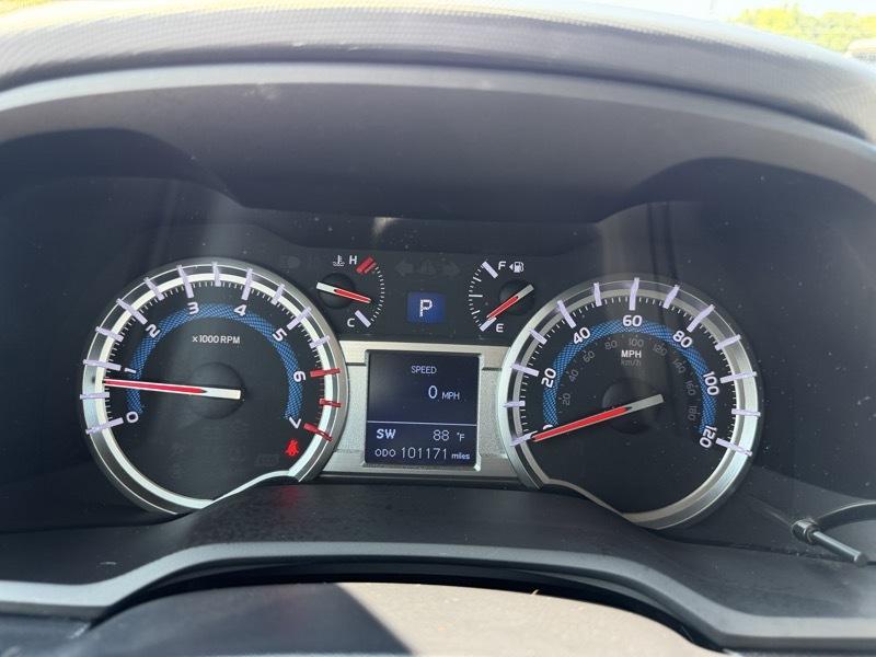 Toyota 4Runner SR5 4WD 2016