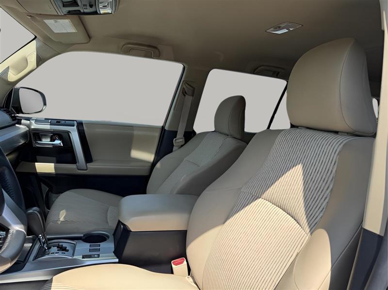 Toyota 4Runner SR5 4WD 2016