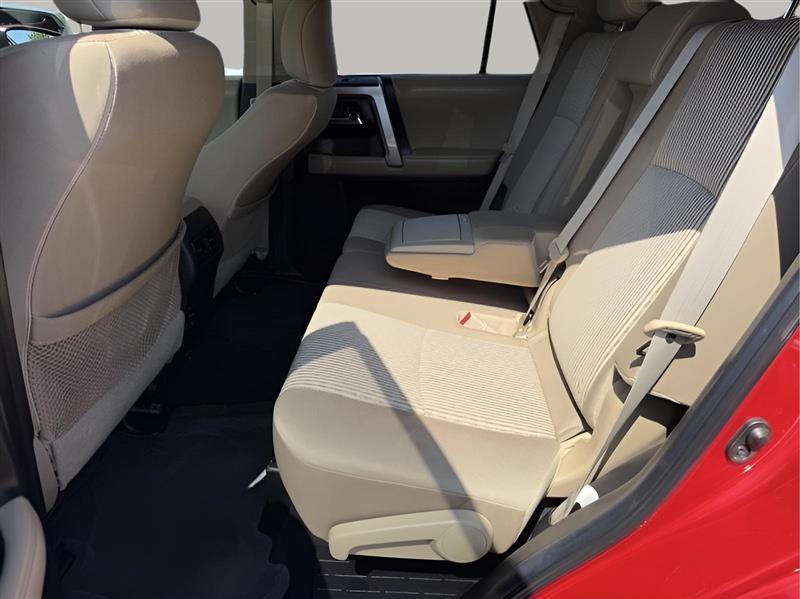 Toyota 4Runner SR5 4WD 2016