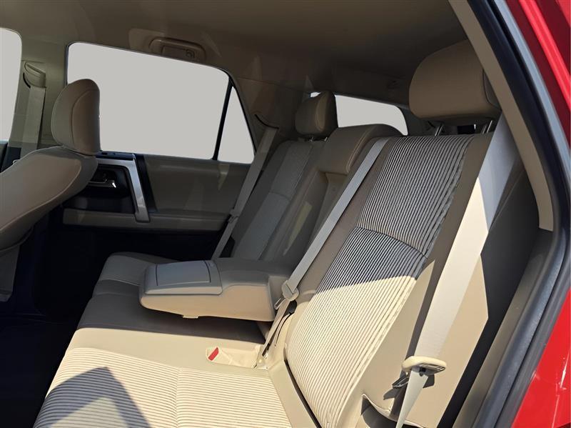 Toyota 4Runner SR5 4WD 2016