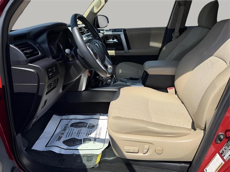 Toyota 4Runner SR5 4WD 2016