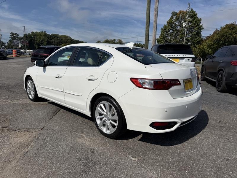 Acura ILX 8-Spd AT w/ Premium Package 2017