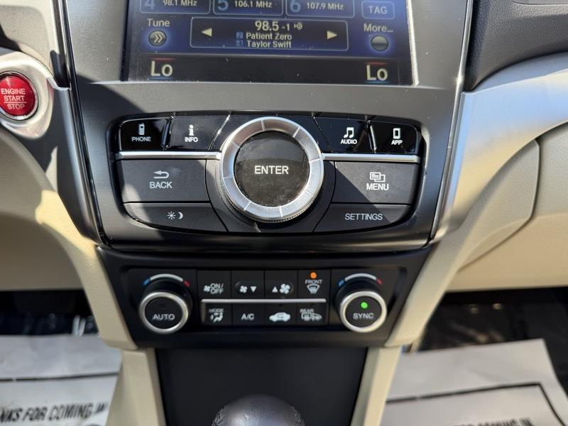 Acura ILX 8-Spd AT w/ Premium Package 2017