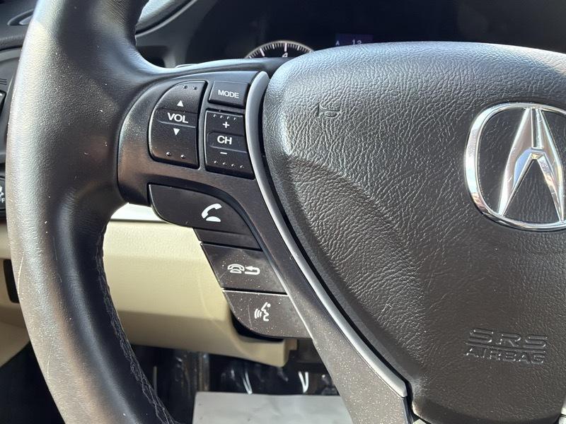Acura ILX 8-Spd AT w/ Premium Package 2017