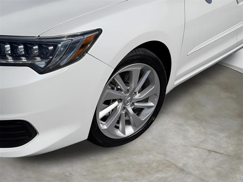 Acura ILX 8-Spd AT w/ Premium Package 2017