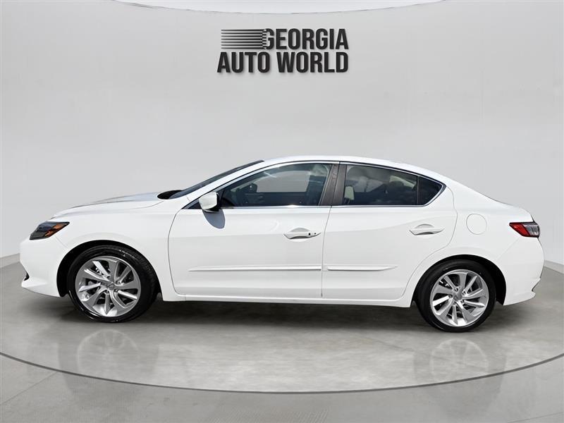 Acura ILX 8-Spd AT w/ Premium Package 2017