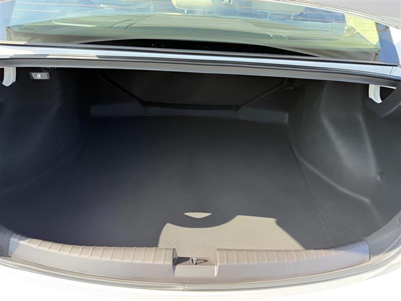 Acura ILX 8-Spd AT w/ Premium Package 2017