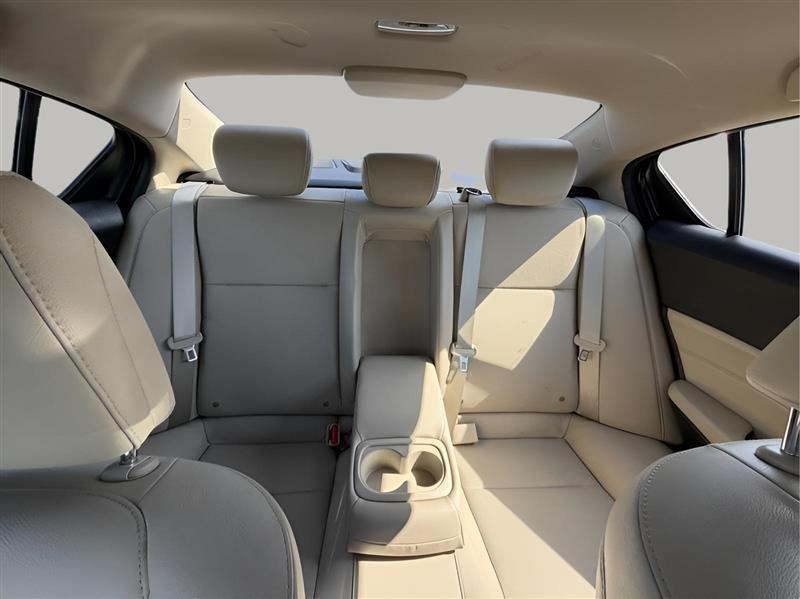 Acura ILX 8-Spd AT w/ Premium Package 2017