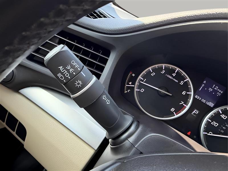 Acura ILX 8-Spd AT w/ Premium Package 2017