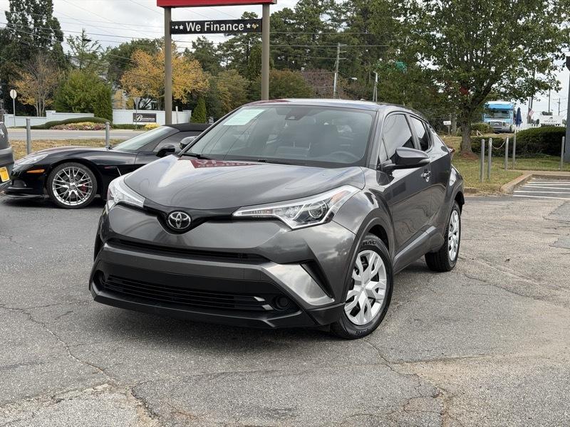 Toyota C-HR LE 2019