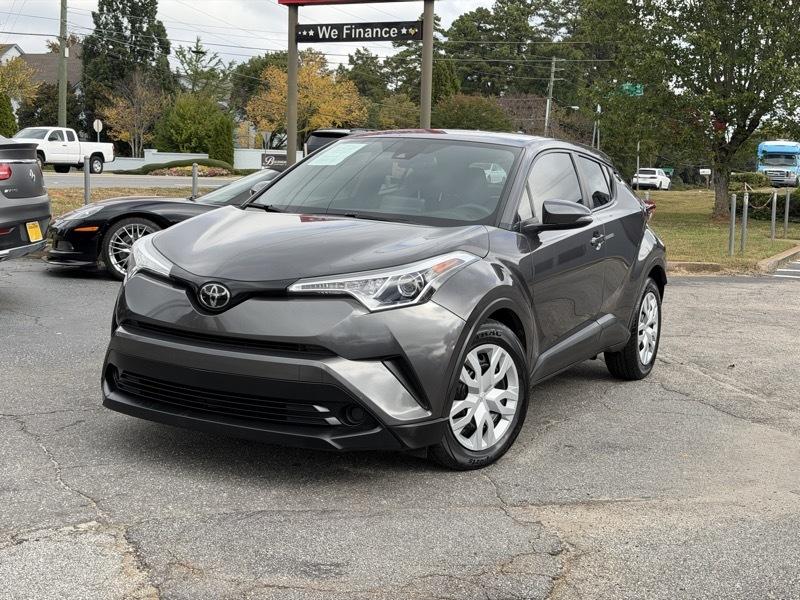 Toyota C-HR LE 2019