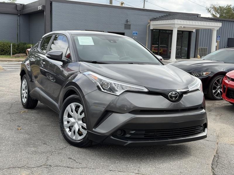 Toyota C-HR LE 2019