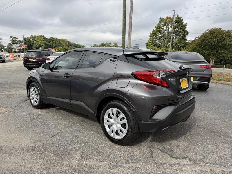 Toyota C-HR LE 2019