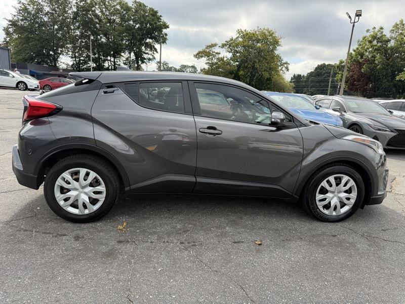 Toyota C-HR LE 2019