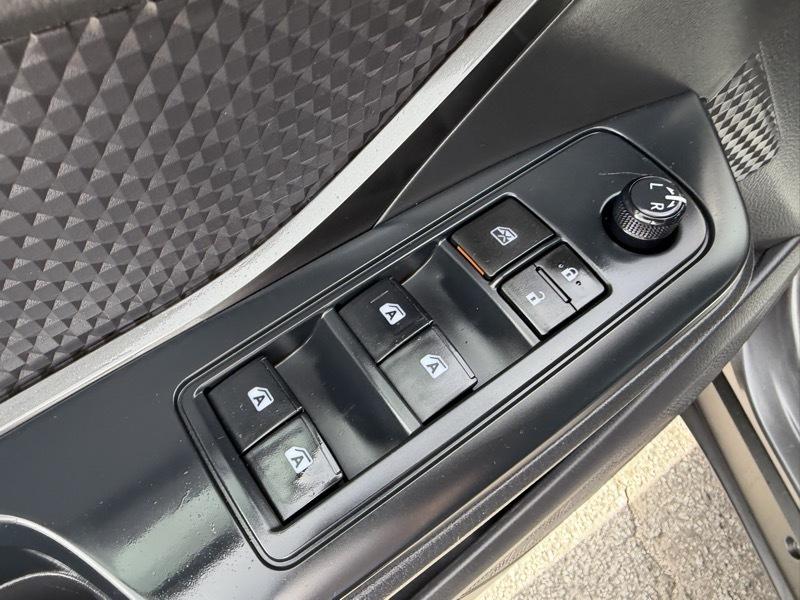 Toyota C-HR LE 2019