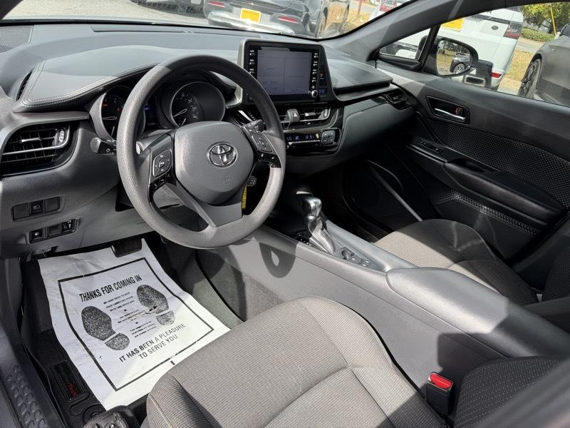 Toyota C-HR LE 2019