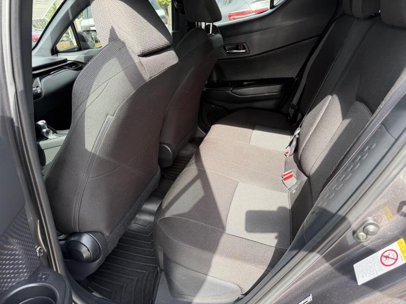 Toyota C-HR LE 2019