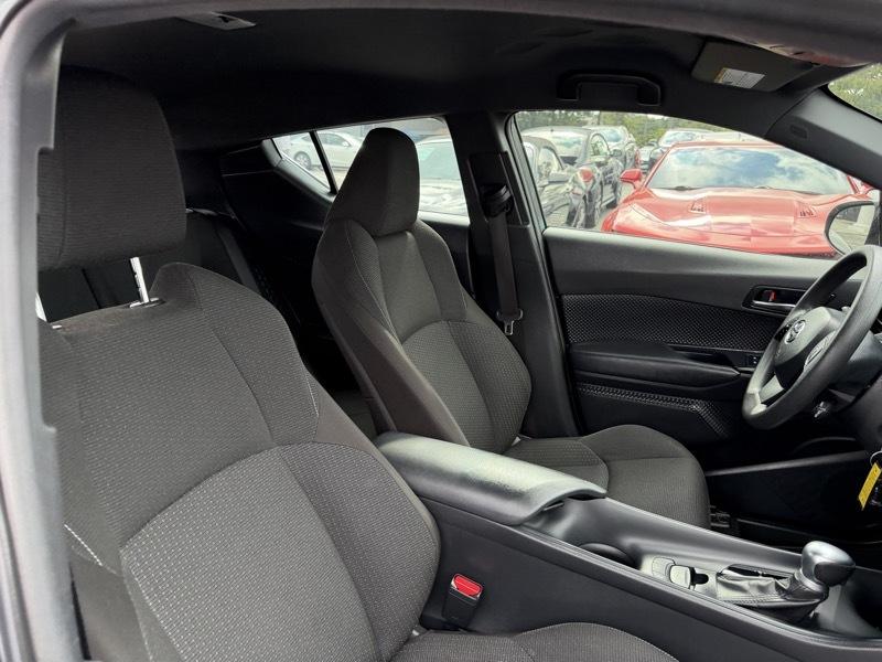 Toyota C-HR LE 2019