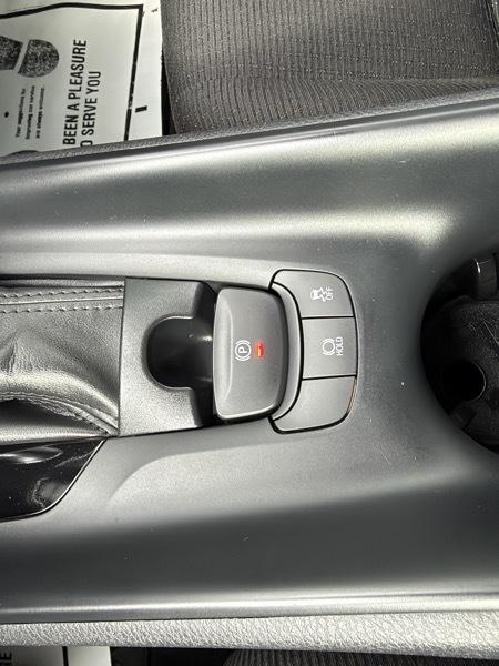 Toyota C-HR LE 2019