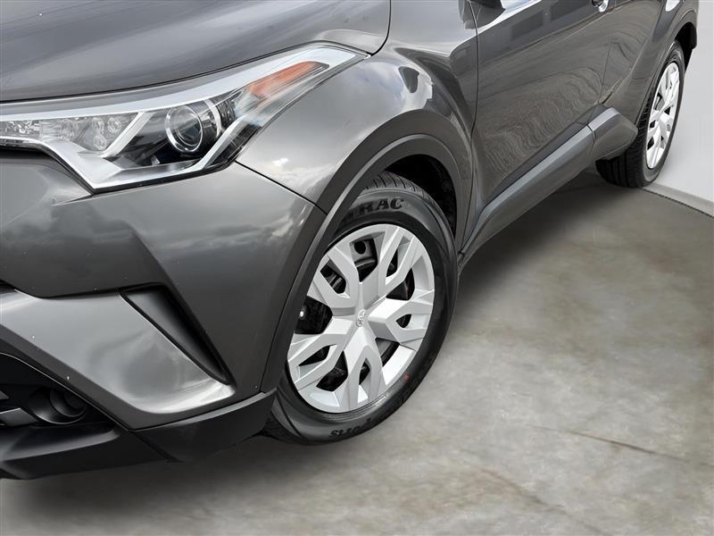 Toyota C-HR LE 2019