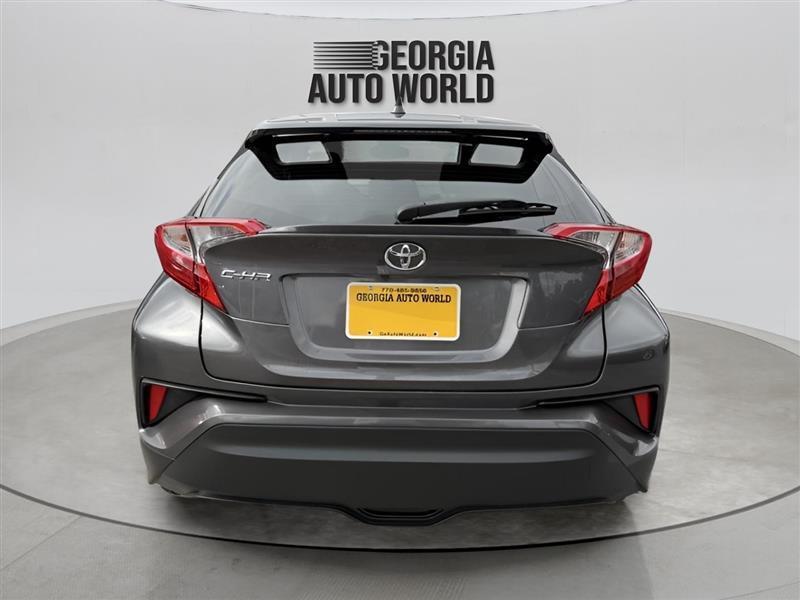 Toyota C-HR LE 2019