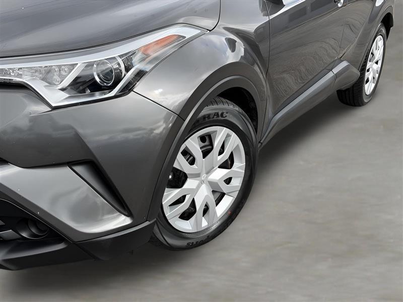Toyota C-HR LE 2019