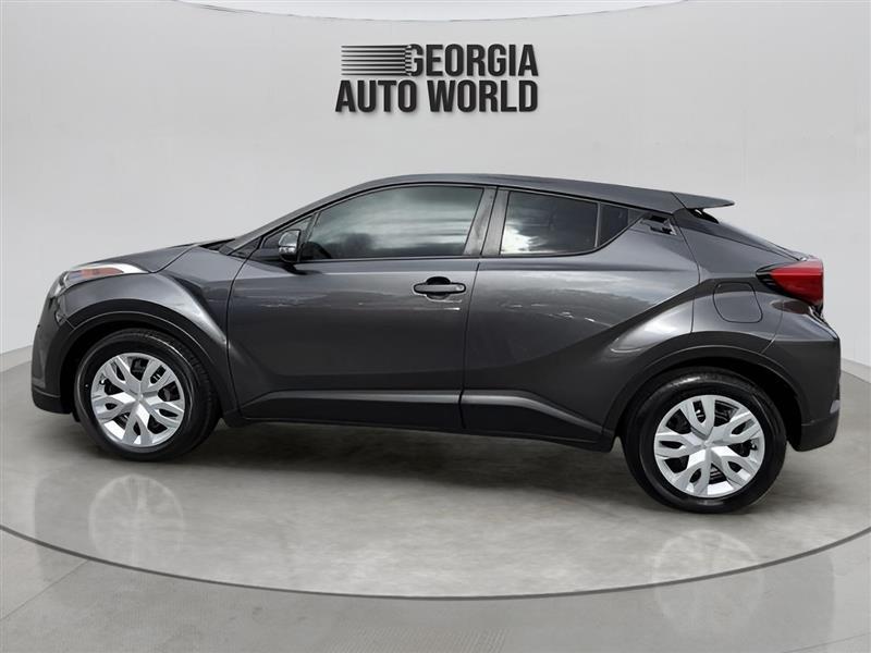 Toyota C-HR LE 2019