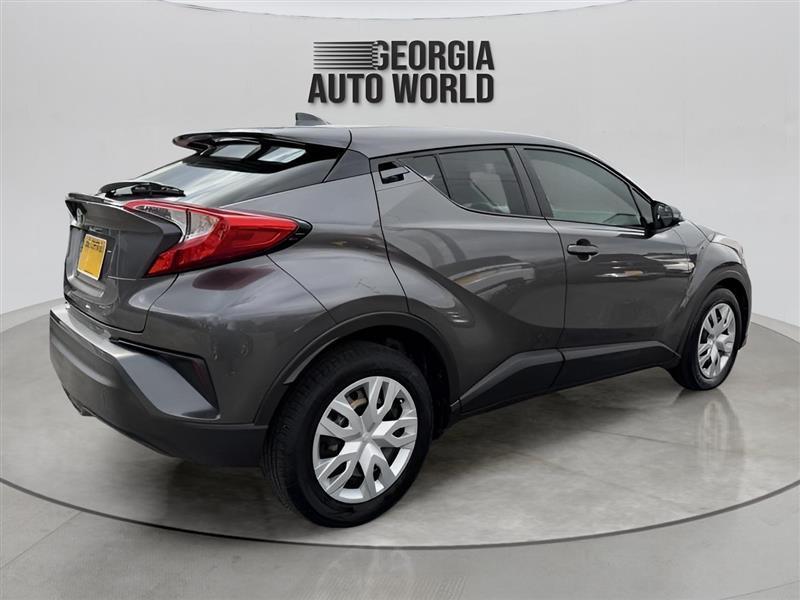 Toyota C-HR LE 2019
