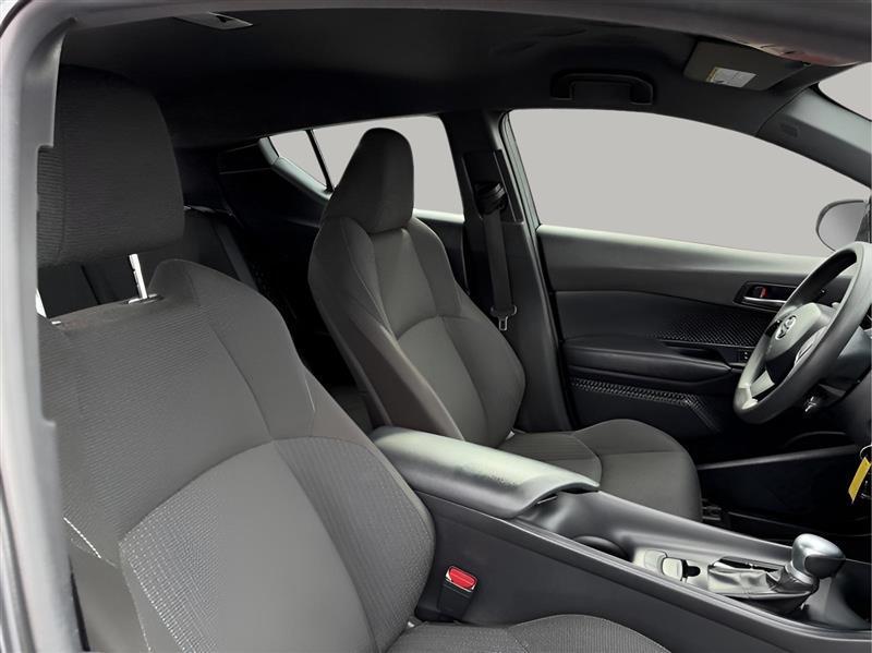 Toyota C-HR LE 2019