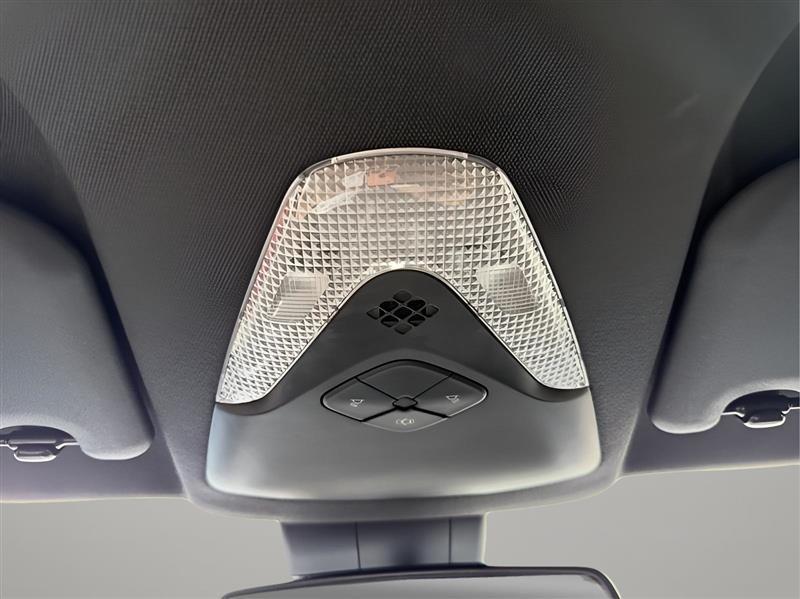 Toyota C-HR LE 2019