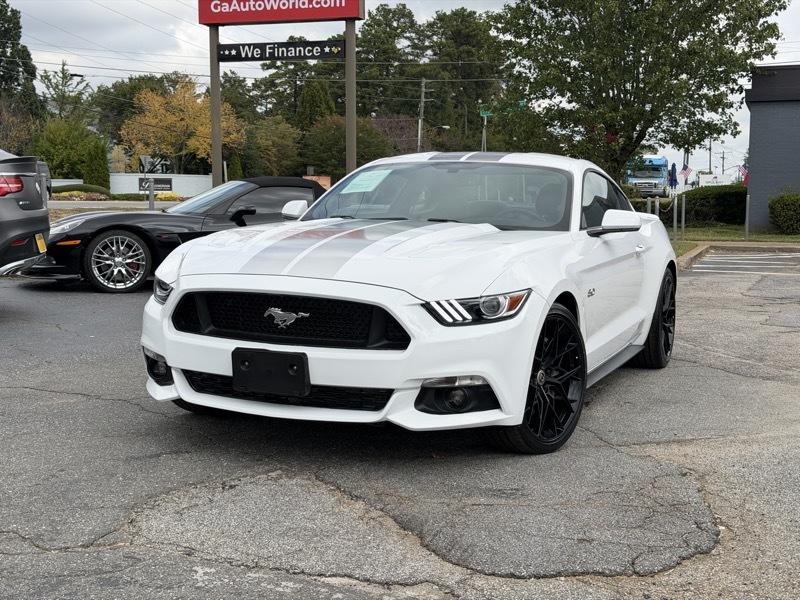 Ford Mustang GT Premium Coupe 2017