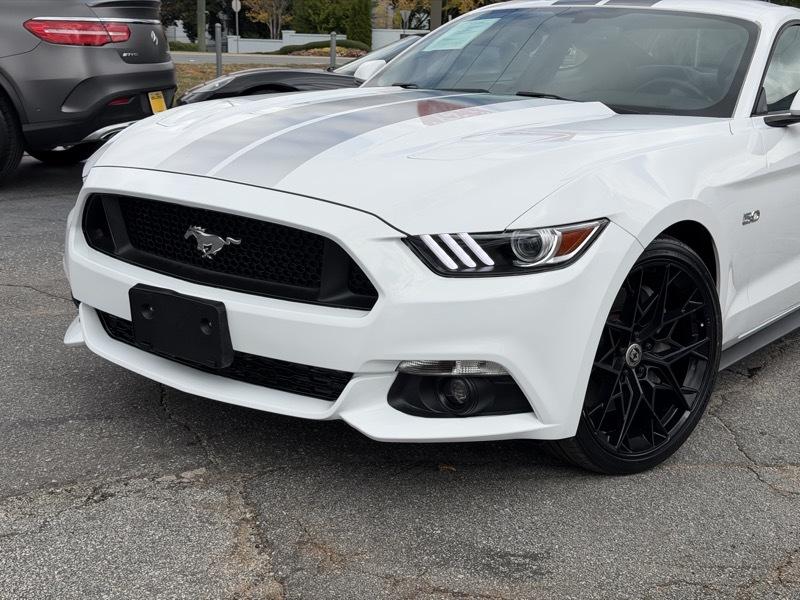 Ford Mustang GT Premium Coupe 2017