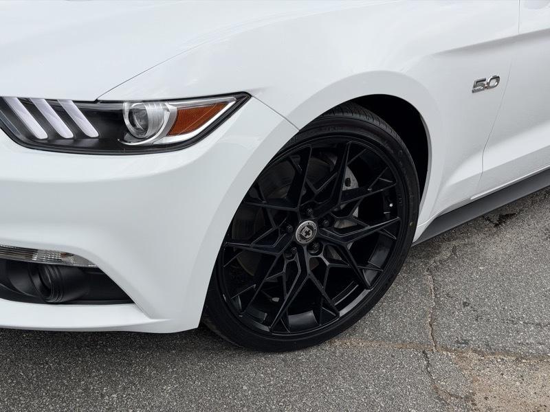 Ford Mustang GT Premium Coupe 2017