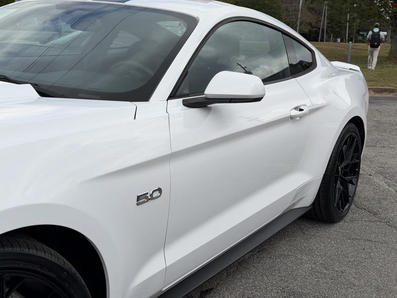 Ford Mustang GT Premium Coupe 2017