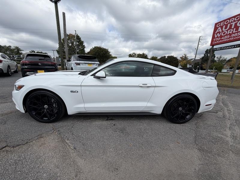 Ford Mustang GT Premium Coupe 2017