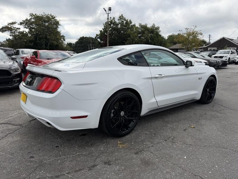 Ford Mustang GT Premium Coupe 2017