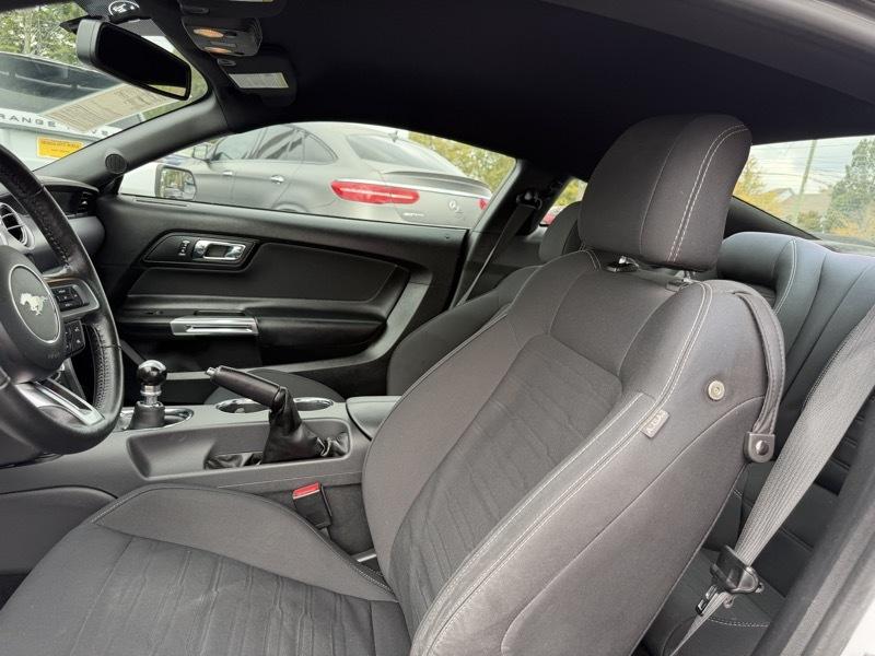 Ford Mustang GT Premium Coupe 2017